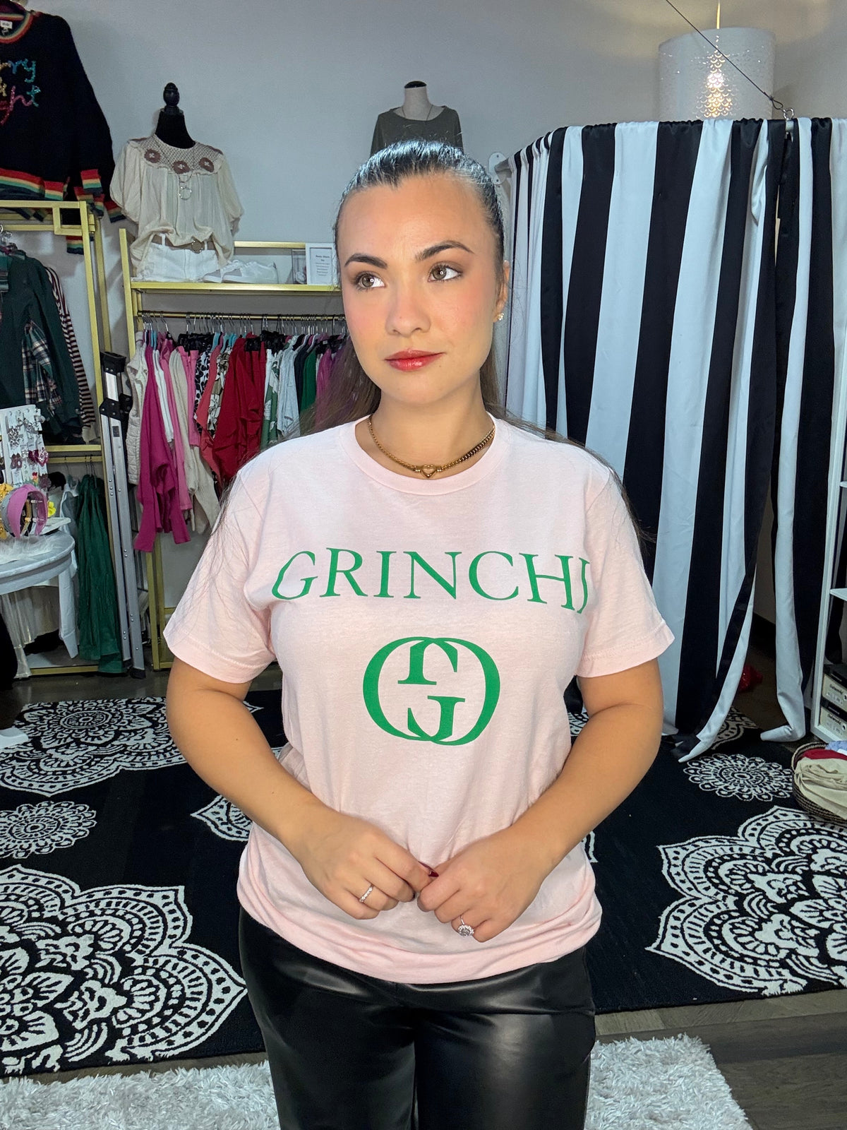 Grinchi Tee