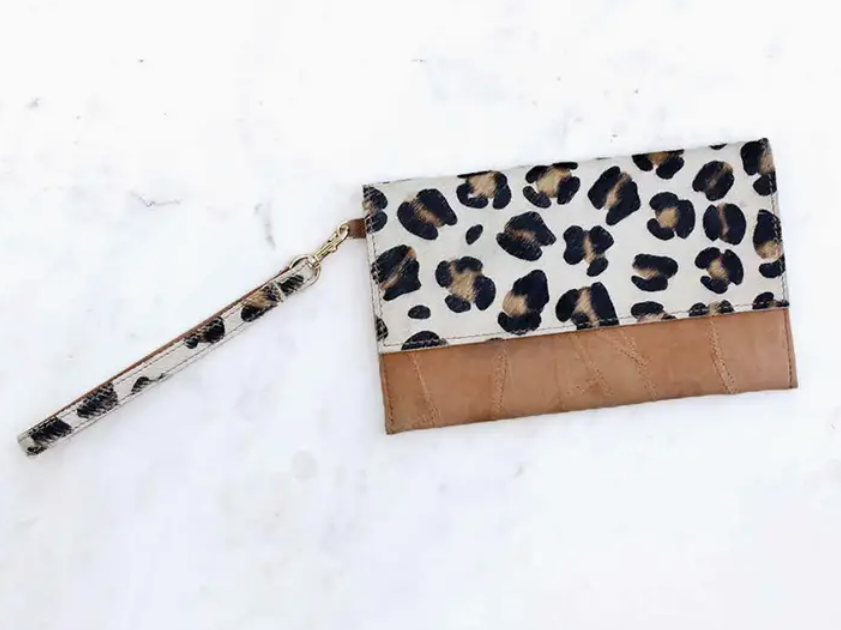 Leopard Wristlet
